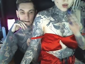 max69alexa is 18 year old sex cam couple