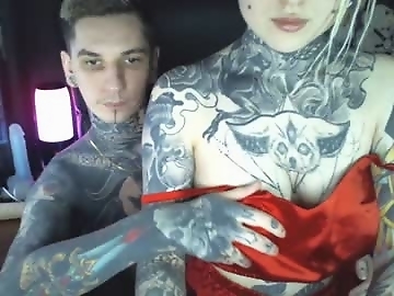 max69alexa is 18 year old teen sex cam couple